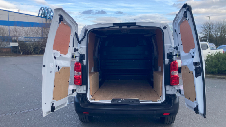 Vauxhall Vivaro L1 Diesel 1.5 Turbo D 120 Prime H1 Van